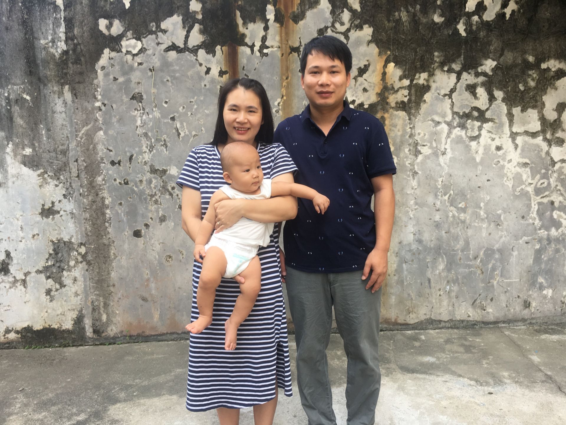 “全国脱贫攻坚先进个人”罗永辉：携妻安家在扶贫一线