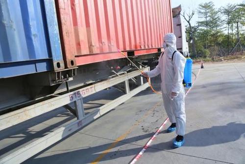 跨境司机入境后全闭环作业！在高速公路服务区定点管理