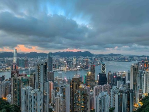 香港国际金融中心地位是否动摇？香港金管局总裁回应五大疑问