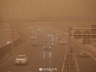 今春北方地区首现大范围沙尘暴 北京PM10指数达2153