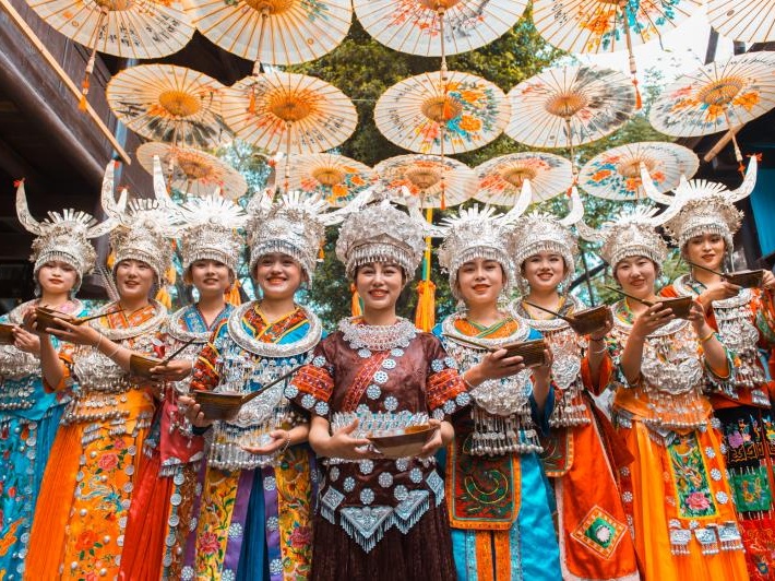三八妇女节，中华民俗村成了少数民族姐妹们的欢乐港湾