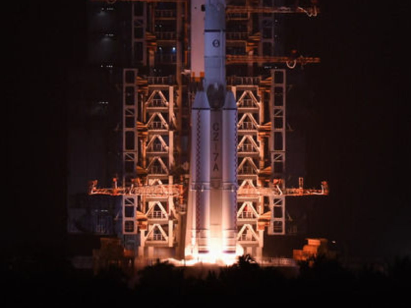 长征七号改遥二运载火箭发射成功，搭载发射试验九号卫星