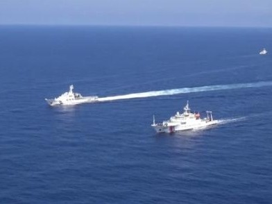 中国海警舰艇编队在我钓鱼岛领海巡航