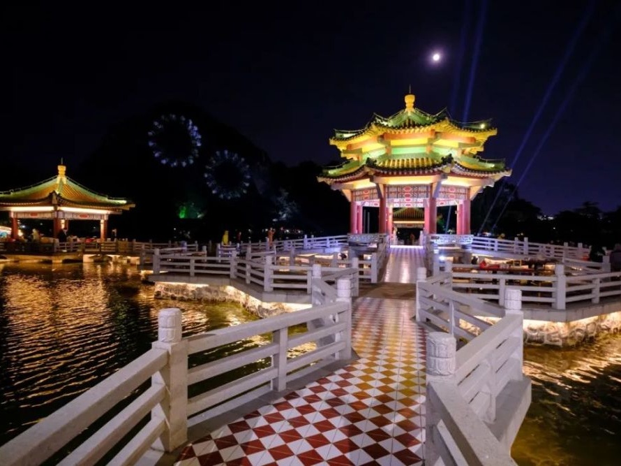 探索夜间经济发展新模式 肇庆星湖景区“水月夜星湖”正式开业