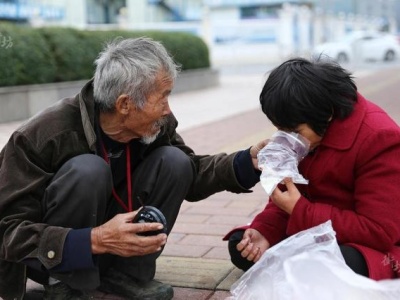 广州：满70周岁老人每月或可领长寿保健金