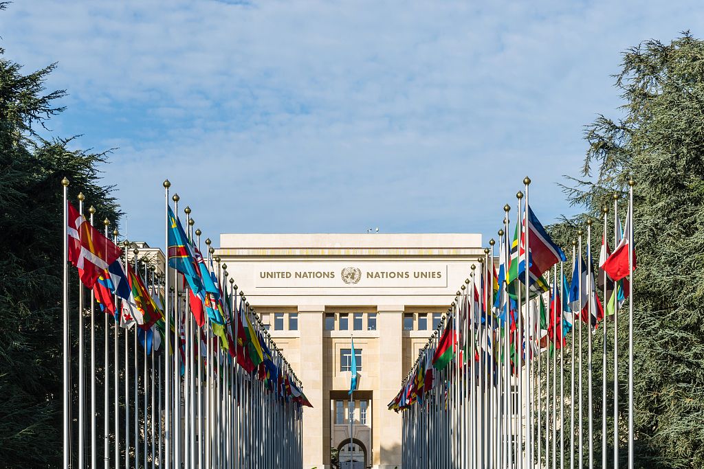 联合国秘书长：欢迎美国解除对国际刑事法院人员的制裁