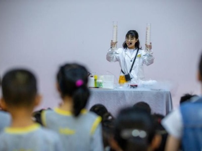 科技改变生活：深圳实验幼儿园侨香部科技节开幕