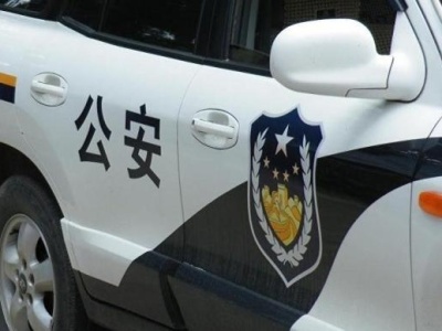 广州交警辟谣“特斯拉禁上高速”：临时控流，非针对特定车型