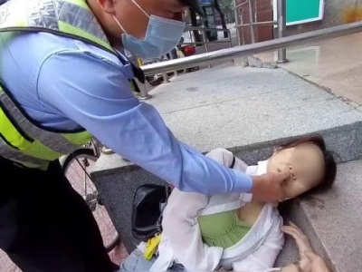 救助晕倒群众、受伤工人，佛山禅城街头上演一件件暖心警事