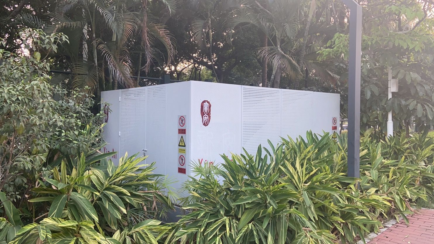 箱变护栏“变身” 城市“颜值”提升！宝安新安让最美的风景在路上、留心里
