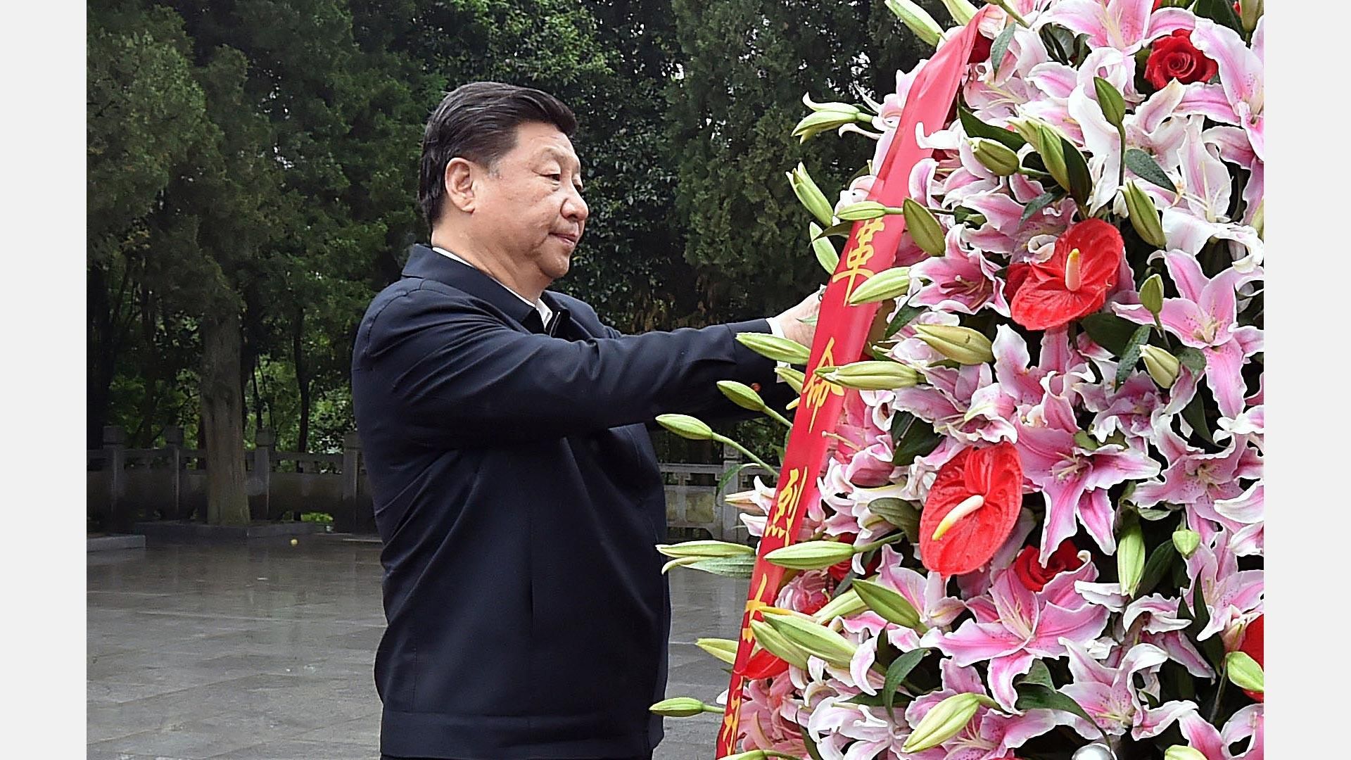 联播+｜清明寄哀思 与总书记一起缅怀英烈