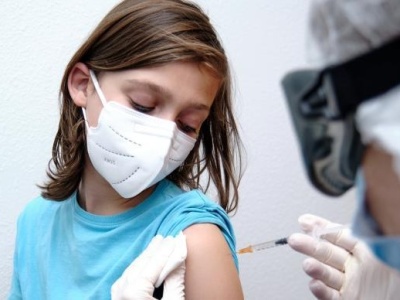 美国确诊3273万例，辉瑞疫苗获准用于12至15岁青少年
