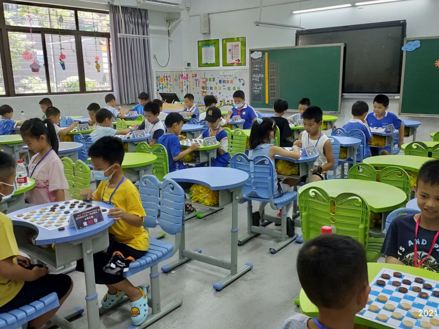 2021年深圳市中小学幼儿园（坪山赛区）国际跳棋比赛举行