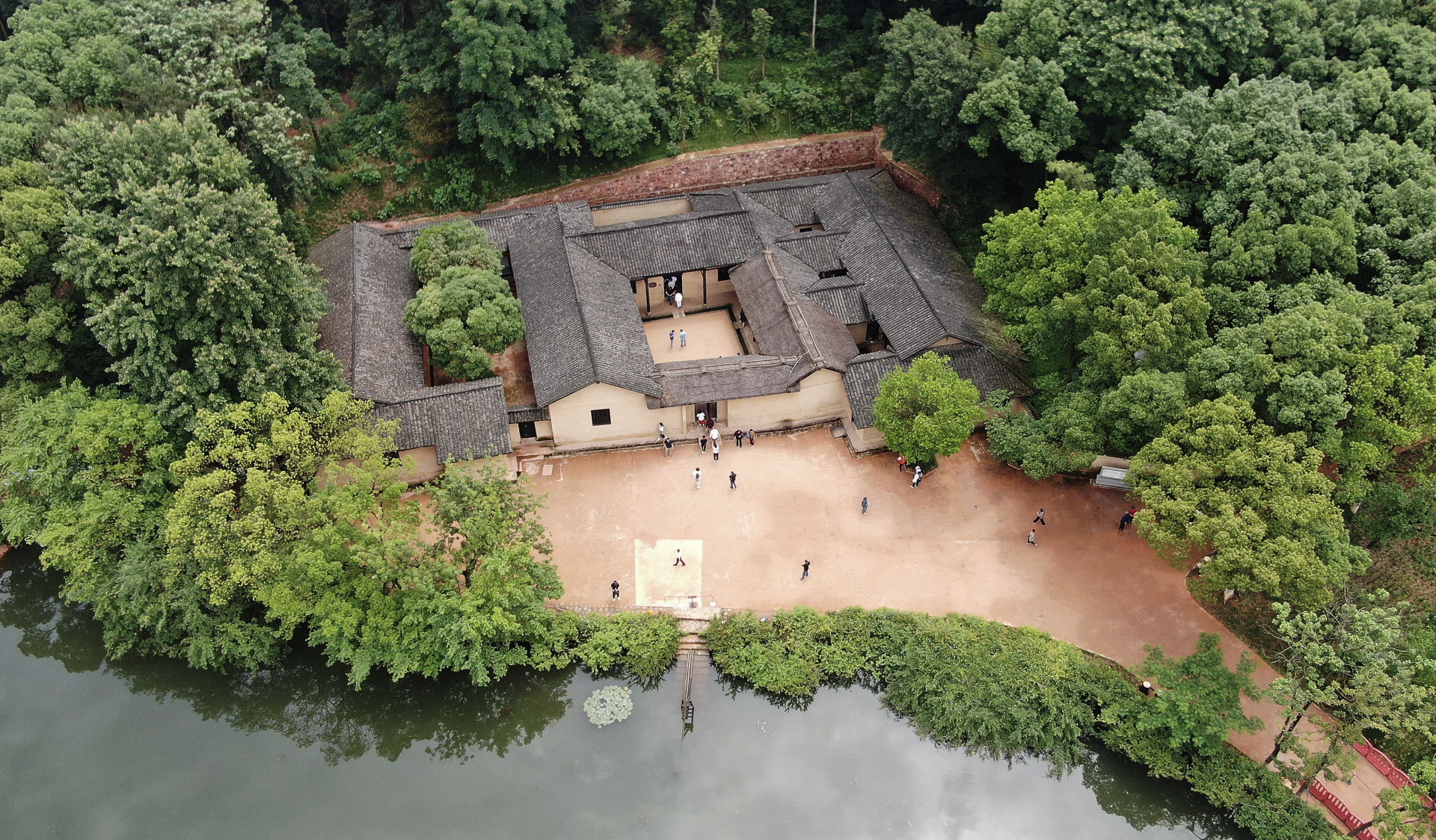 “活力大湾区爱上红色长沙”红色文旅主题采访之刘少奇故居
