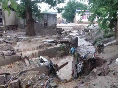 塔吉克斯坦发生泥石流 8人死亡