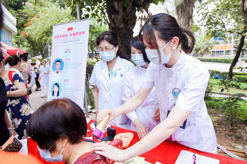 “5·12”国际护士节，多点式科普义诊周活动启动