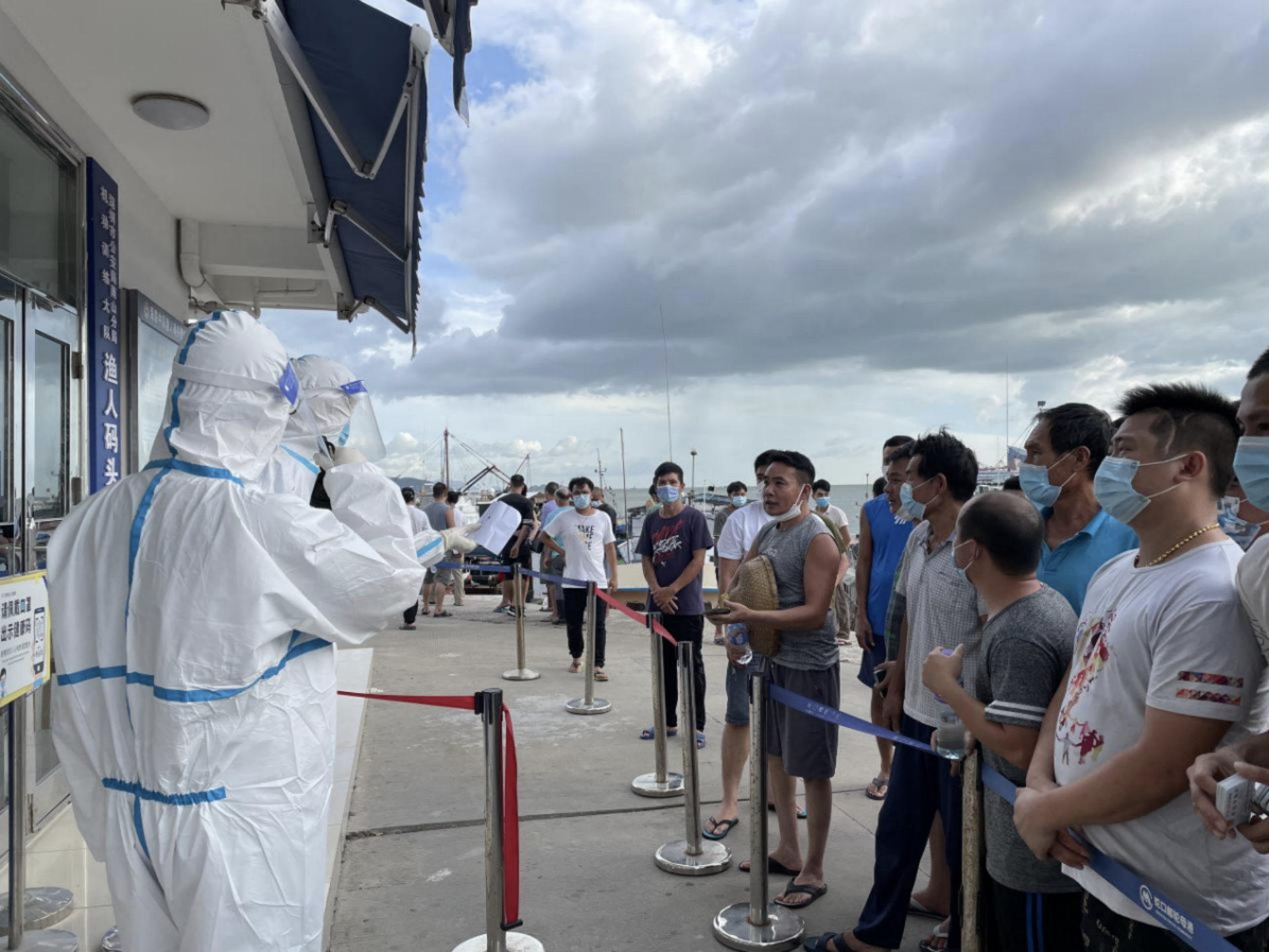 守好一道门，护好一座城！蛇口边检筑牢境外疫情输入的国门防线