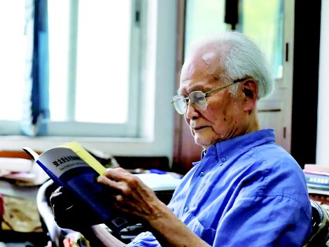 拒绝“躺平”，86岁老科学家有个超“燃”作息