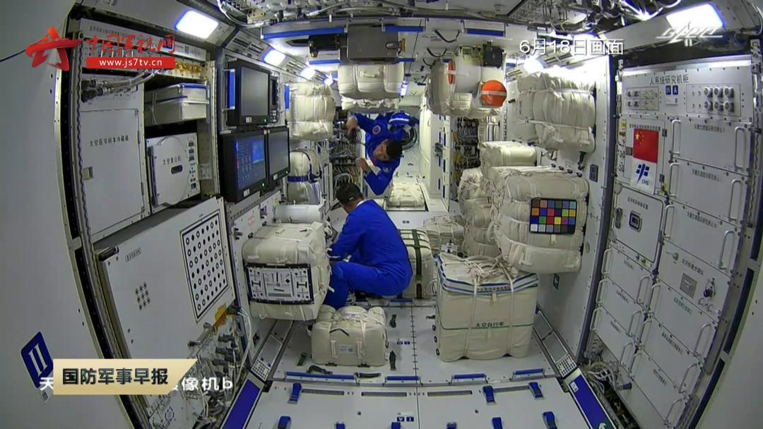 中国空间站太空厨房有120多种食品，网友催更太空“吃播”