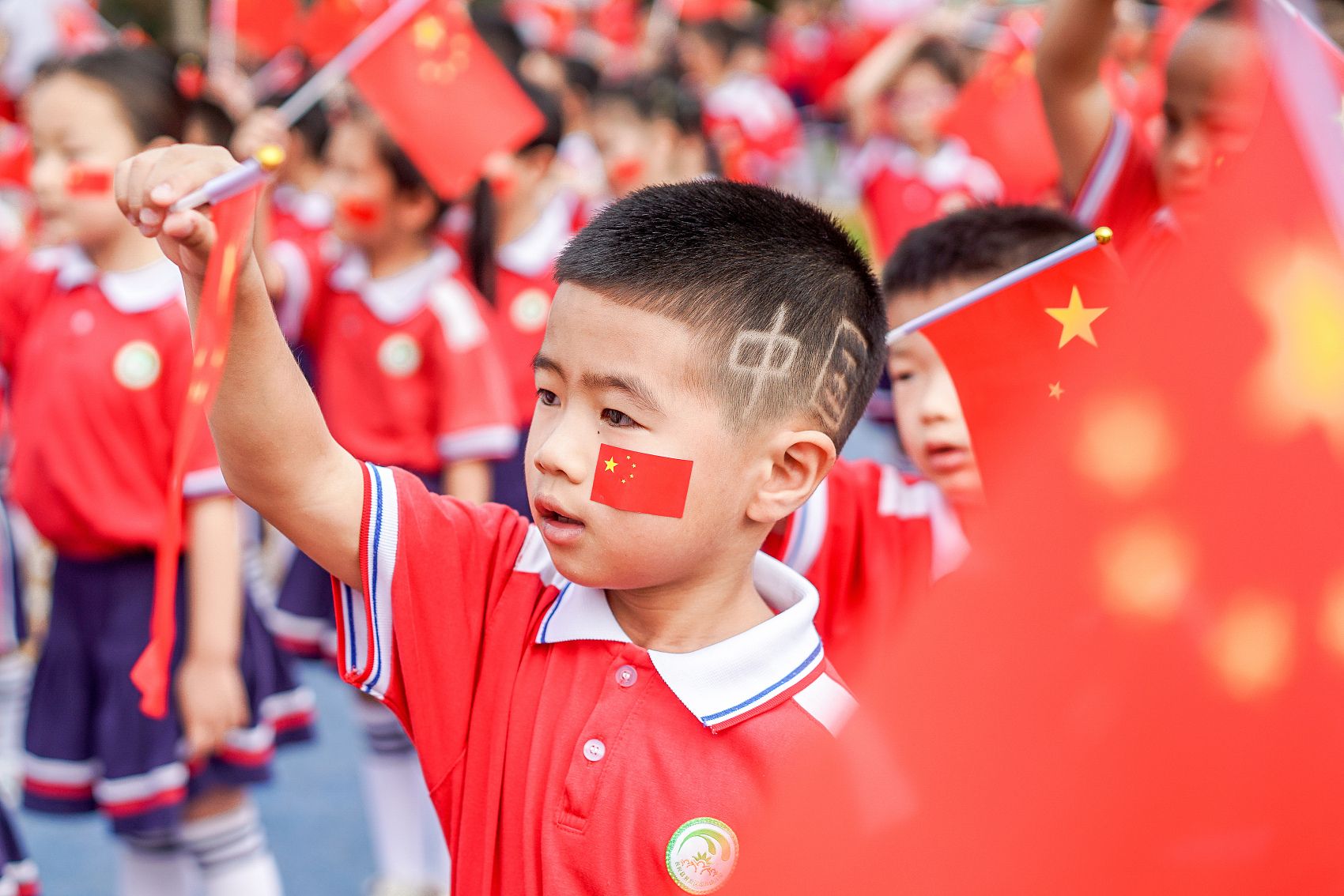 爱国，可以是“很小的具体的事”
