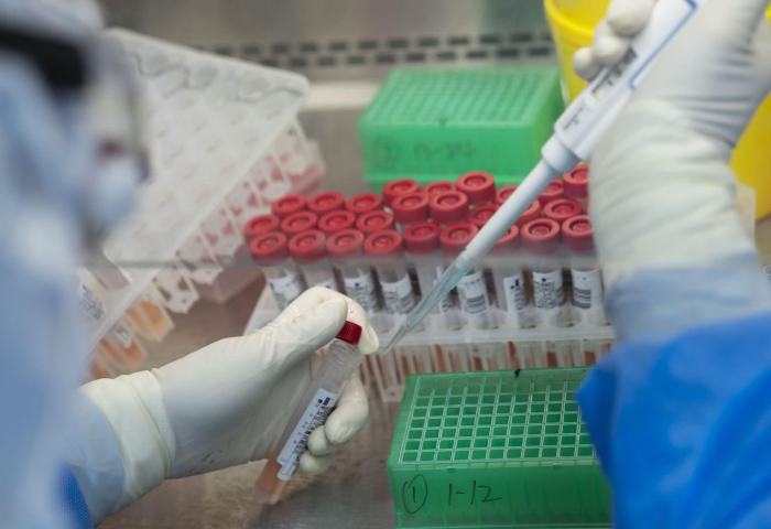 海口一名涉疫重点人员三次复核阴性，排除新冠感染