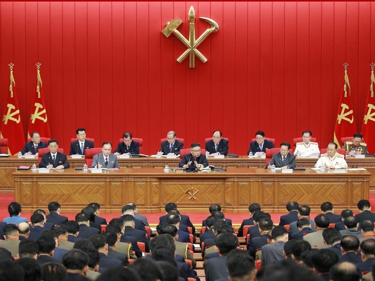 朝鲜劳动党召开八届三中全会，探讨国计民生等问题