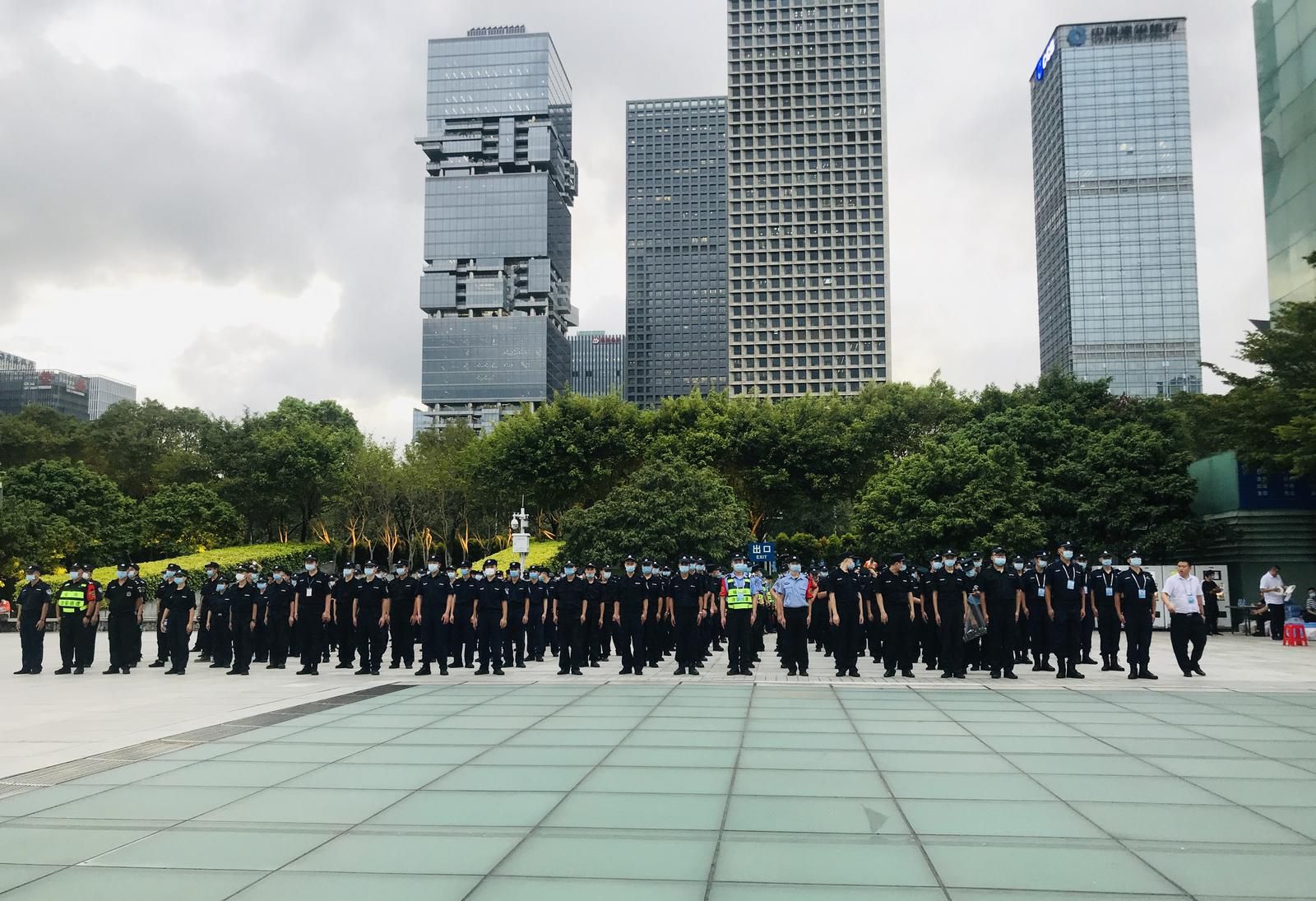 每日投入保安力量超3000人！福田保安尽锐出战筑牢防疫第一防线