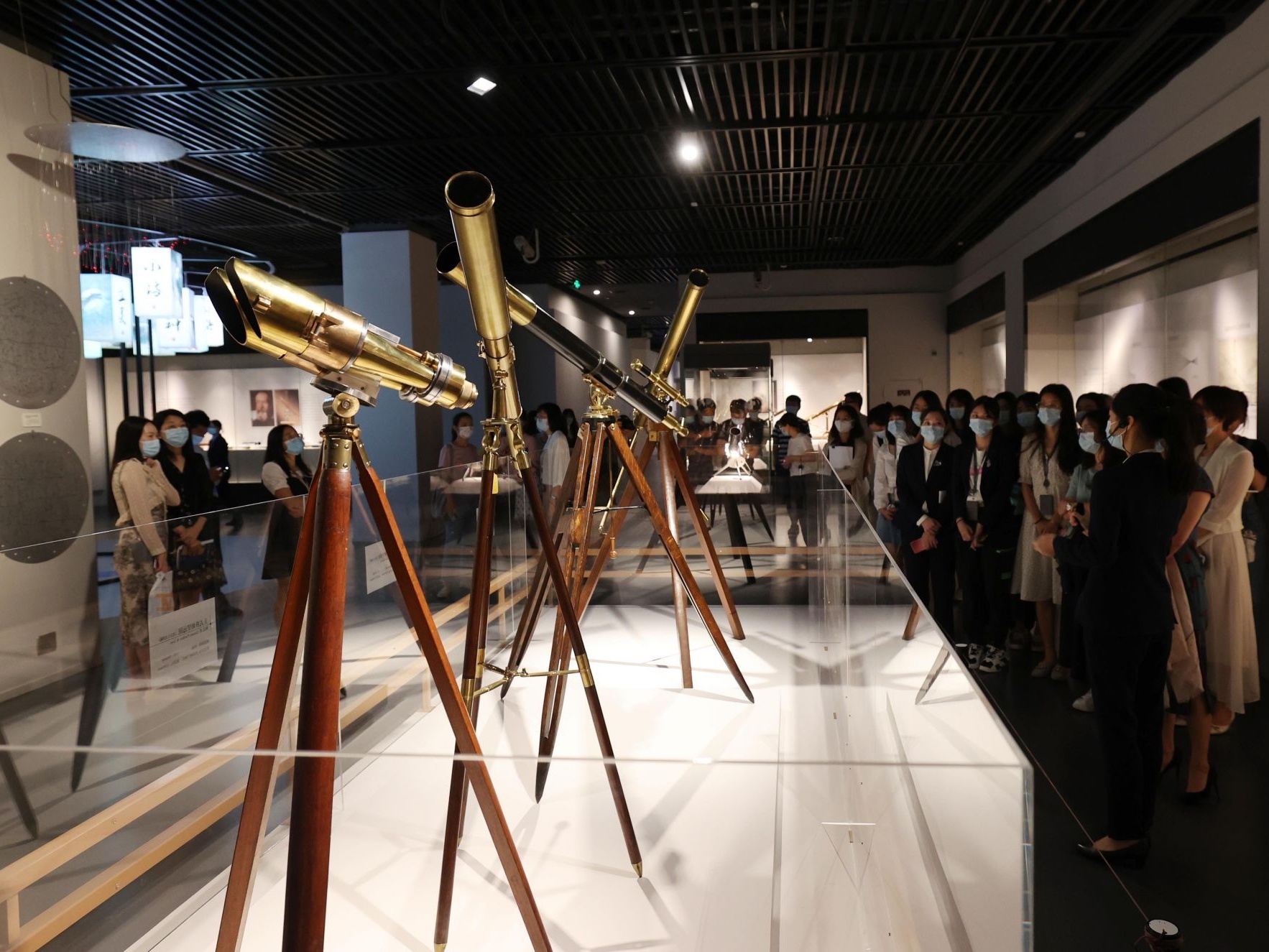 “眼界——人类观天手段之沿革”展览在深圳博物馆历史民俗馆开幕