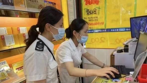 坪地街道：拉网式全覆盖检查重点场所疫情防控工作