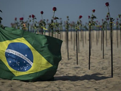巴西新增新冠确诊病例超11.5万，系疫情暴发以来最高纪录