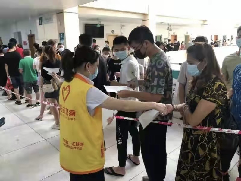 惠州抗疫：筑起免疫屏障 志愿者在行动