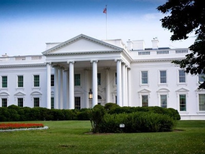 白宫计划7月4日举行千人庆祝活动，以宣告美国“回归正常”