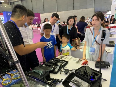 深圳无人机展团精彩亮相湖南（国际）通用航空产业博览会