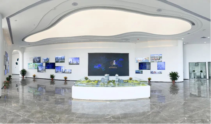 深汕湾机器人小镇锐博特创新基地展厅建成开放