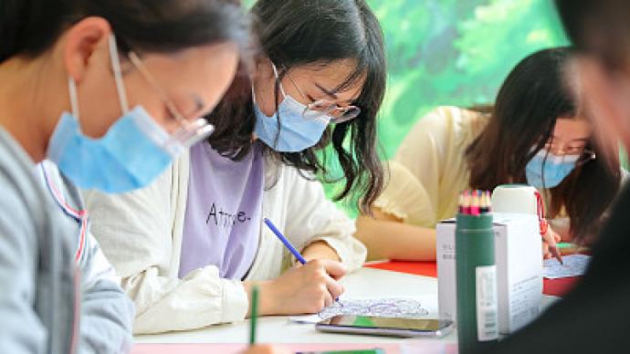 媒体聚焦大学生付费实习：是“天坑”还是“捷径”？