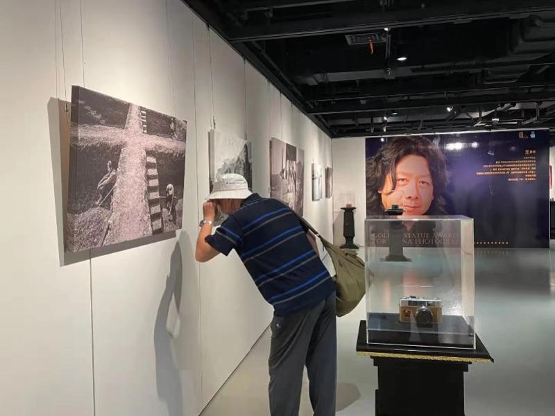 ​中国摄影金像奖获奖者赴龙岗采风 用影像展现龙岗精彩蝶变