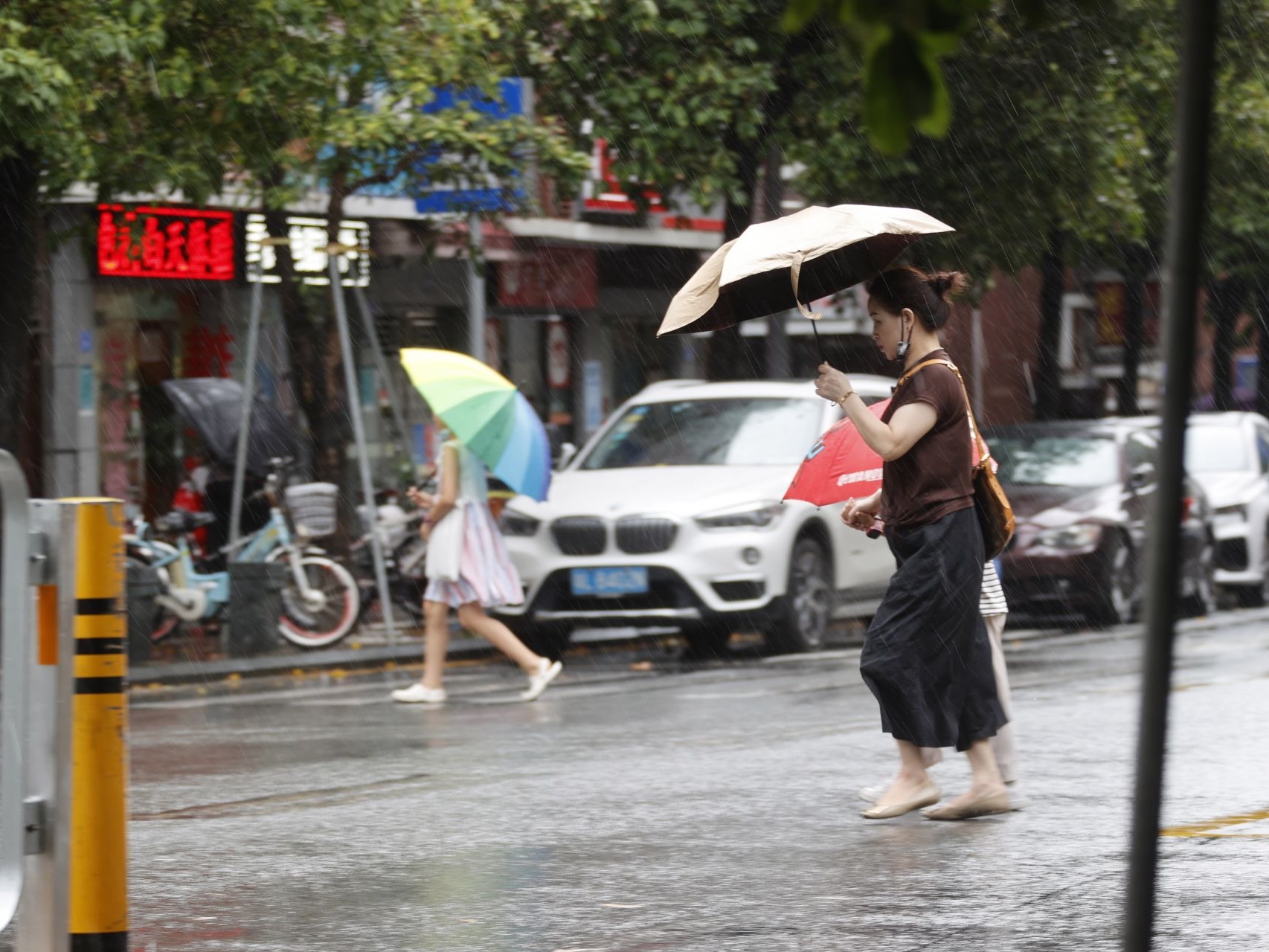 深圳发布今年首个台风蓝色预警 19日夜间到20日有暴雨局部大暴雨