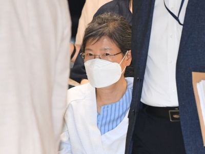 韩国前总统朴槿惠服刑期间再次住院治疗，今年2月曾入院