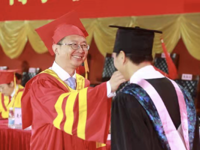 百年接力青春告白，华南理工大学举行2021届“云”毕业典礼暨学位授予仪式