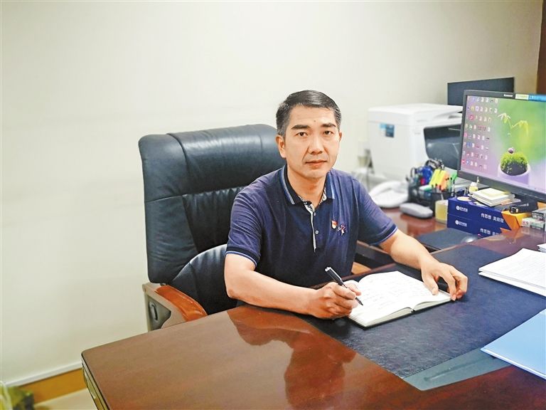 优秀党务工作者胡忠军：创建6个“两新”组织书记工作室