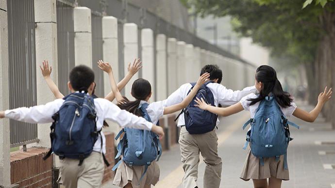 教育部：暑期托管坚持学生自愿，不得组织集体补课、讲授新课