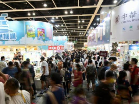 第31届香港书展昨日闭幕，7天吸引逾83万人次入场