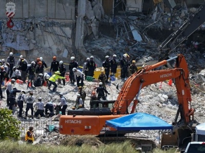 美国迈阿密大楼倒塌事故6名搜救队员确诊新冠
