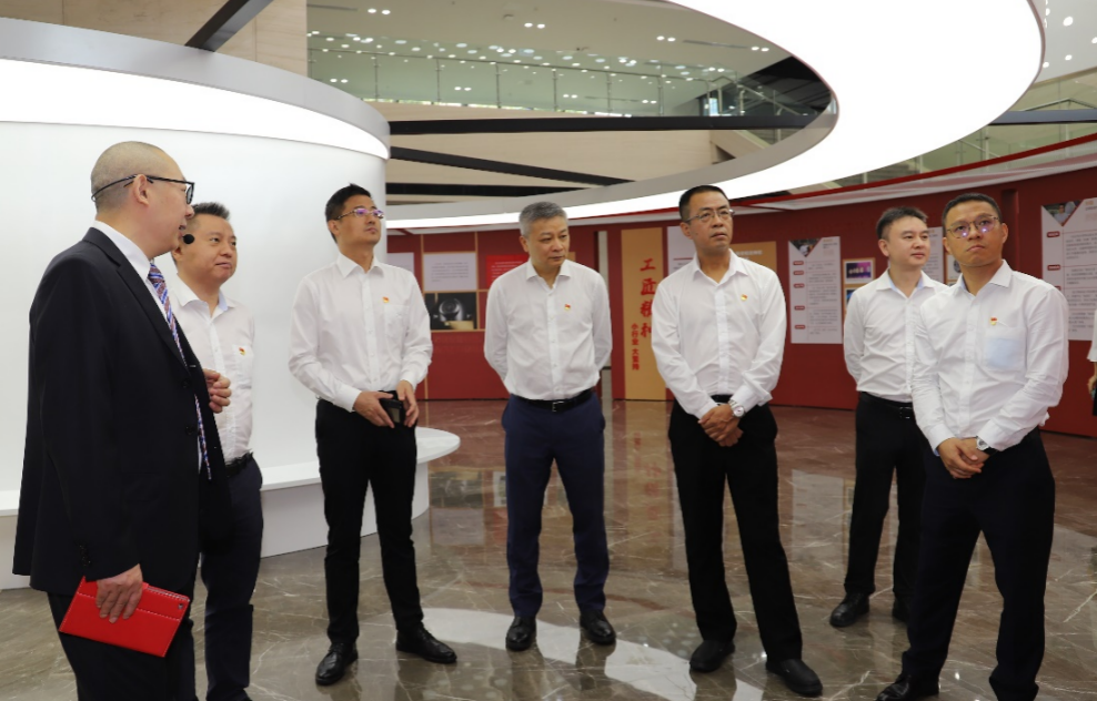 飞亚达 “不忘初心 牢记使命”主题展厅启动