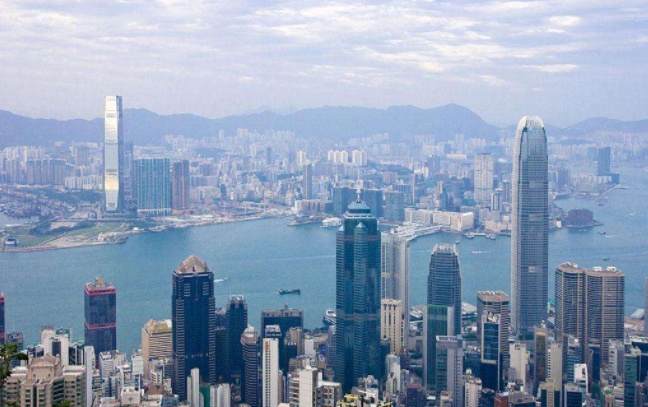 香港两名男子违反强制检疫令被判刑