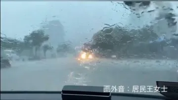 郑州市民亲述：暴雨阻挡回家的脚步，住酒店时被这一幕暖到了