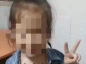 安徽6岁女童上培训班失联后溺亡，家属：受困公厕翻窗时坠塘