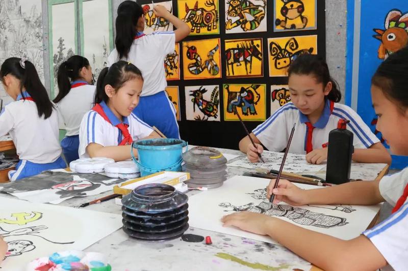 开始报名！宝安4所学校试点开展小学生暑托服务