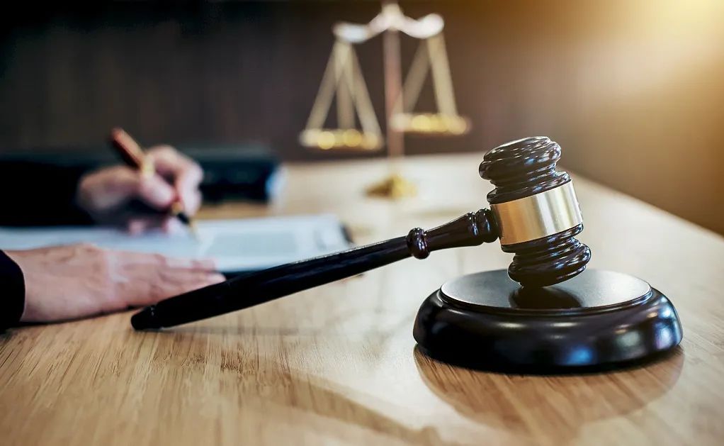 P2P公司非法集资近50亿元，首犯获无期徒刑