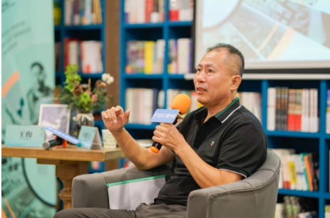 申晓力谈纪录片：“进窄门、走远路、见微光”